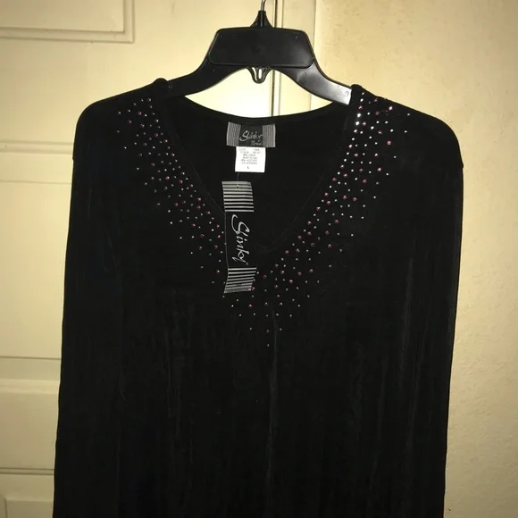 Slinky Brand Black Top with Pink Accents - Picture 3 of 4